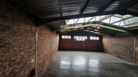 Industrial- Property-To-Let-in-City-Deep (5)